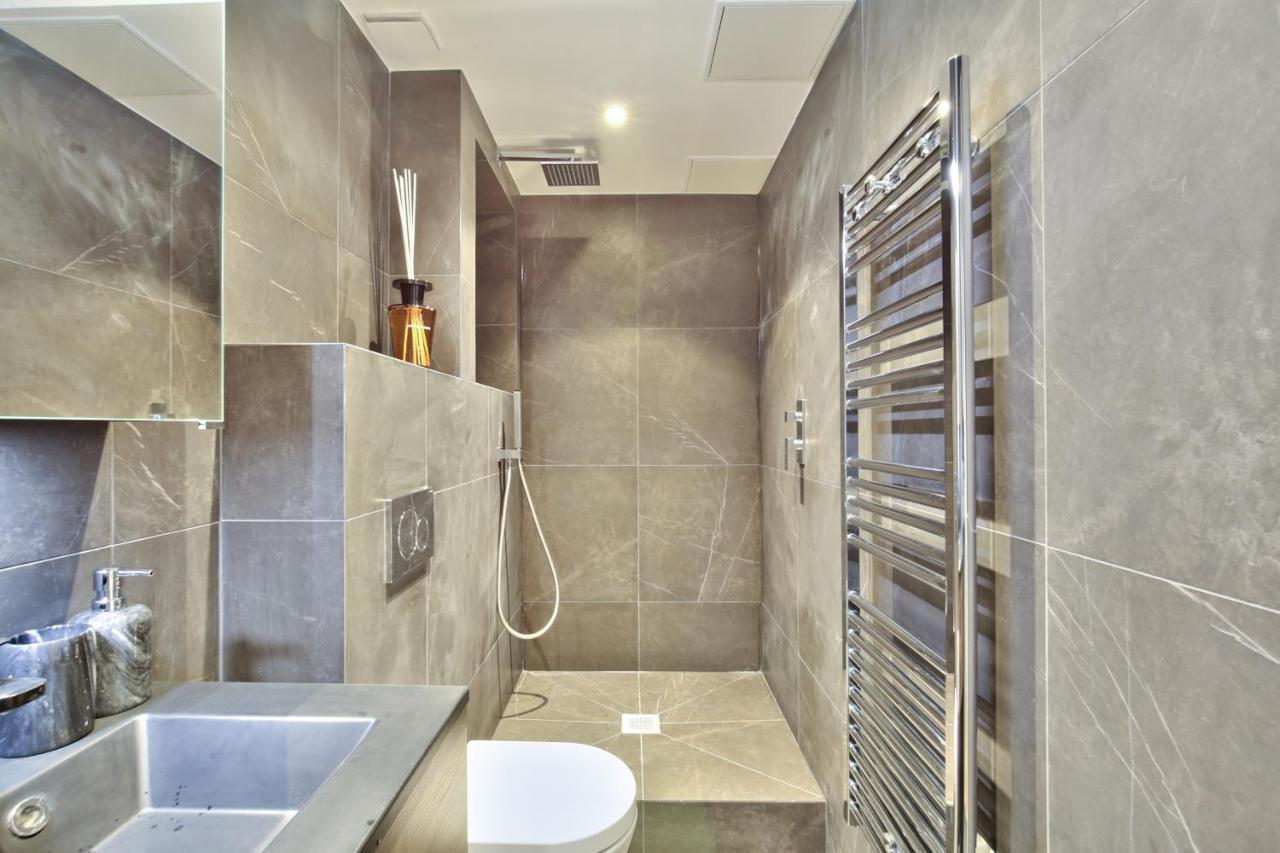70 - Authentic Parisian Flat Exterior foto